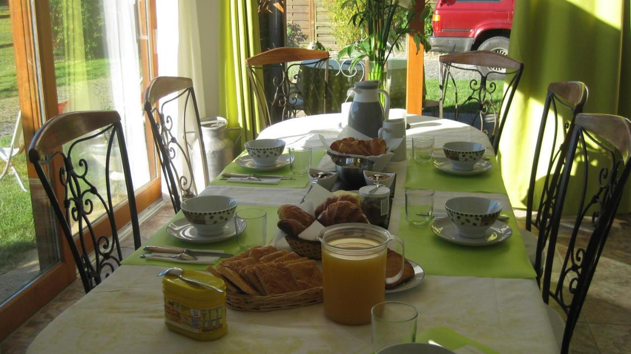 Bed and Breakfast Les Croisettes Le Pin  Экстерьер фото