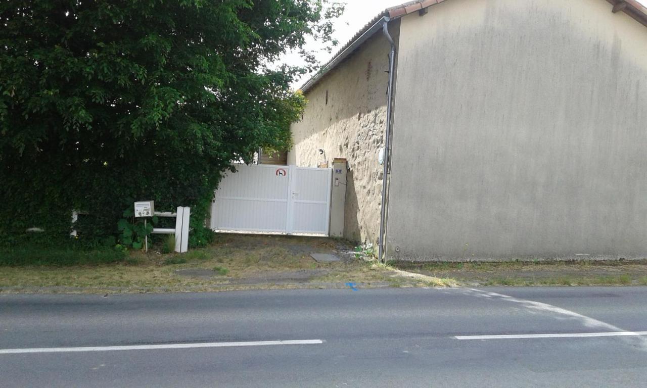 Bed and Breakfast Les Croisettes Le Pin  Экстерьер фото